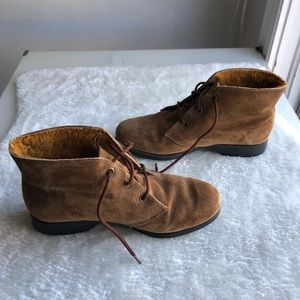 Vintage! Hush puppies suede booties size us7.5